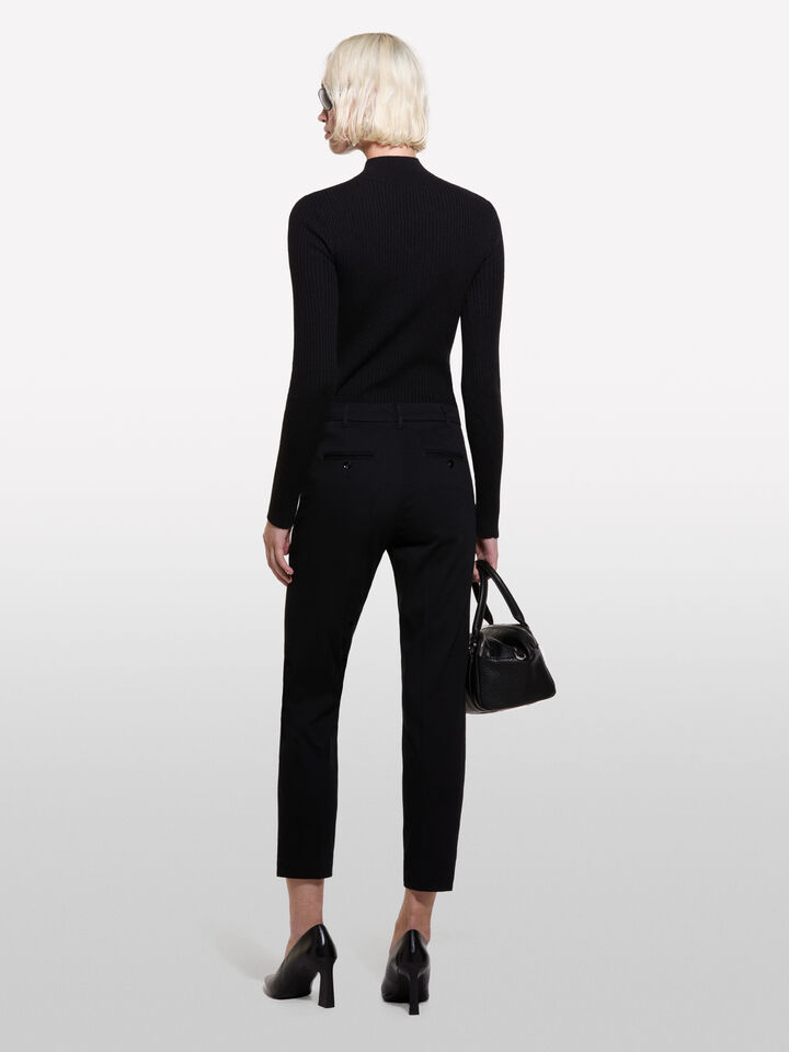 Pantalon chino noir de type cigarette - null - Noir | Sisley image number 3